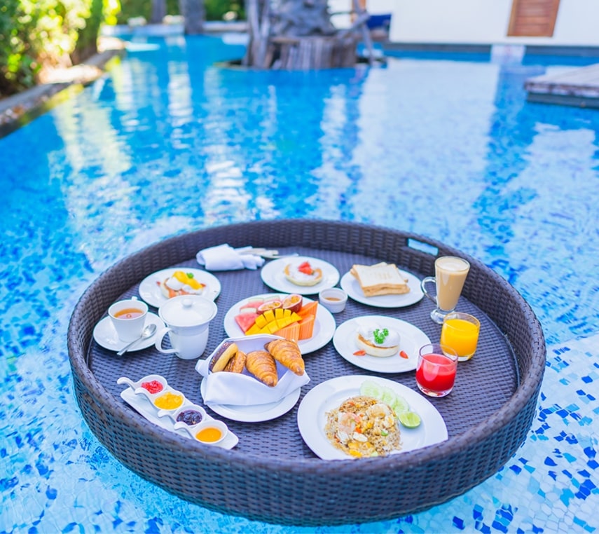 Floating Breakfast Delight